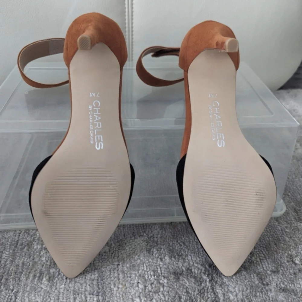 Charles David Heels Women's Size 7M Pointy Stiletto Heels Ankle Strap Two-Tone - Picture 3 of 5